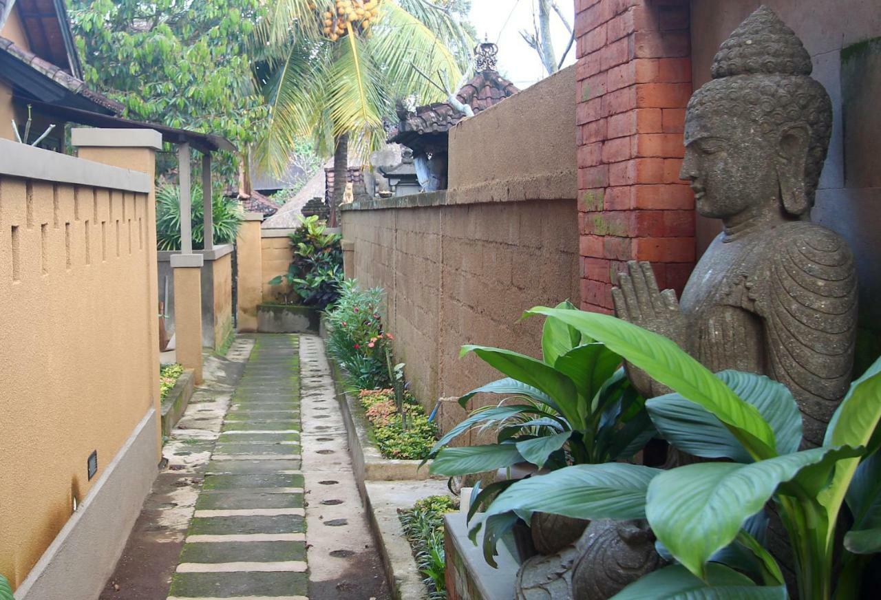 Utu Homestay Убуд Экстерьер фото